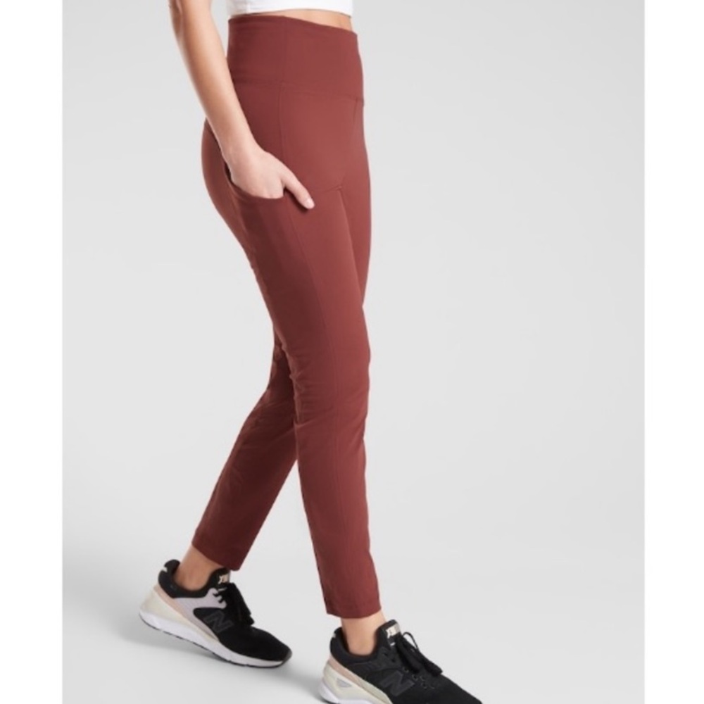 ATHLETA Trekkie Hybrid Crop Tight in Cognac Brown - 2